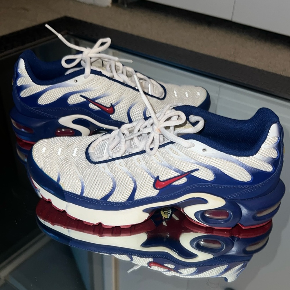 Nike Air Max Plus USA Youth Size 7Y